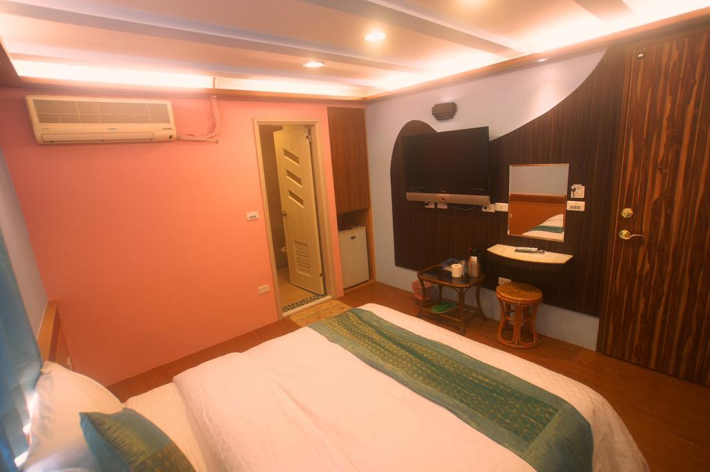 Hong Ben Hotel Kenting Exterior photo